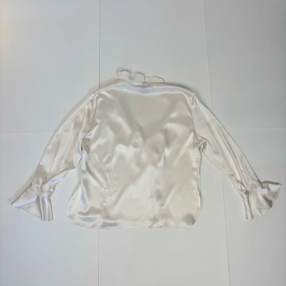 Cream Silk Ruffle Ellen Tracy Blouse - Picture 6 of 11